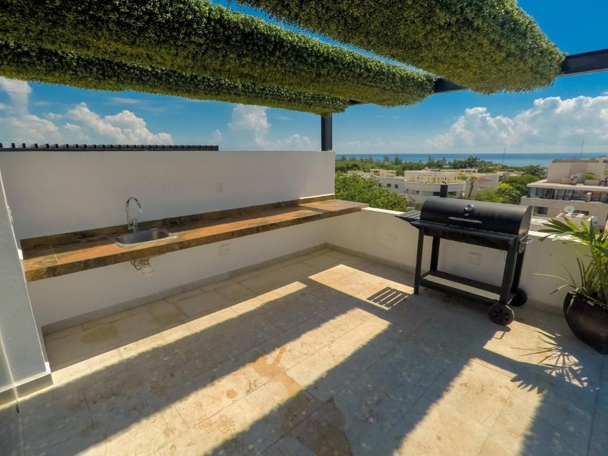 Lovely 1 Bedroom Apartment, 3 Blocks To Mamitas, Roof Pool Views, Bbq Apartamento